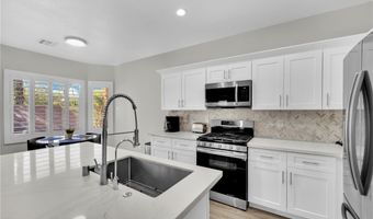 2631 Ivoryhill St, Las Vegas, NV 89135