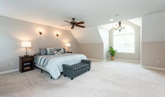 33 Hobart Hill Rd, Brookline, NH 03033