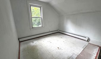 127 Dewey St, Bennington, VT 05201