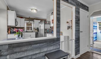 553 Mermaid Ave, Beachwood, NJ 08722