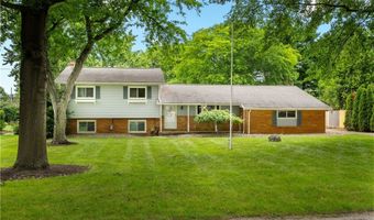 13795 Overcrest St NE, Alliance, OH 44601