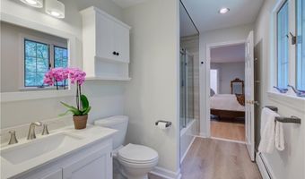 137 Signal Ridge Way, East Greenwich, RI 02818