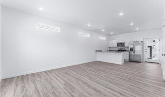 831 Massachusetts Ave, Bentonville, AR 72713