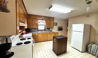 115 1st St SE, Akeley, MN 56433