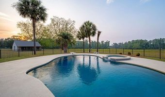 7837 Val Del Rd, Adel, GA 31620