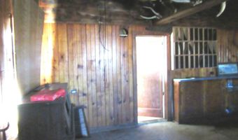 9805 E Langell Valley Rd, Bonanza, OR 97623