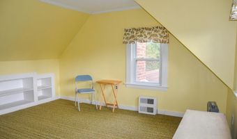 87 Middle Rd, Augusta, ME 04330