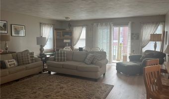 31 Franklin St 2, Newport, RI 02840