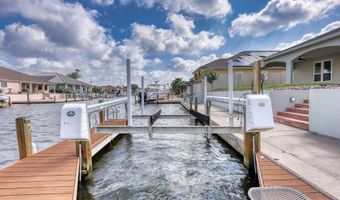 950 Bay St, Aransas Pass, TX 78336