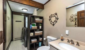 107 Fresh Pond Ln, Brookline, NH 03033