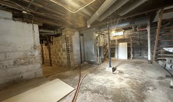 3250 E Douglas Ave, Des Moines, IA 50317
