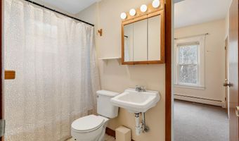 38 Long St, Barre, VT 05641