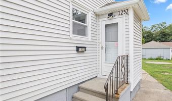 1250 Cranston St, Cranston, RI 02905