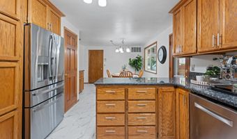 7225 SW JUNIPER Ter, Beaverton, OR 97008