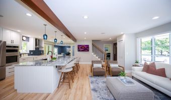 5120 Hensley Dr, Ann Arbor, MI 48103