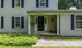 2070 White Pond Dr, Akron, OH 44313