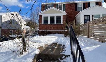 5831 EDGEHILL Dr, Alexandria, VA 22303