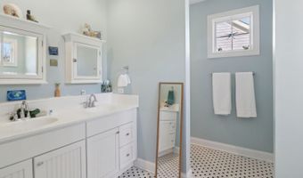 40418 N South Newport Dr, Antioch, IL 60002
