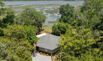 1203 Laudonniere St, Beaufort, SC 29902