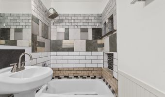 88 N Pond St, Bristol, CT 06010