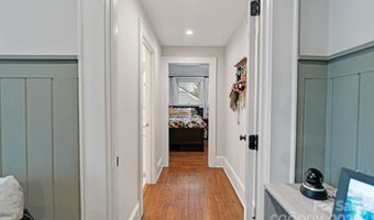 1933 Thurmond Pl, Charlotte, NC 28205