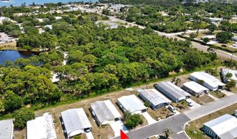 449 Egret Cir, Barefoot Bay, FL 32976