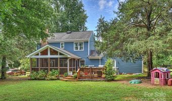 8520 Golf Ridge Dr, Charlotte, NC 28277