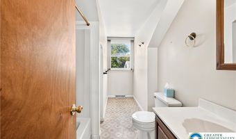 168 Springhouse Rd, Allentown, PA 18104