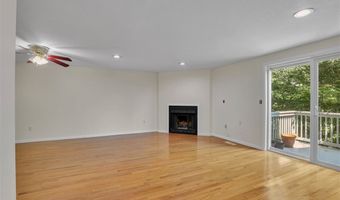 10 Valley Run Dr 10, Cromwell, CT 06416