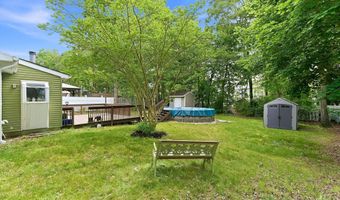 26 Ravenwood Blvd, Barnegat, NJ 08005