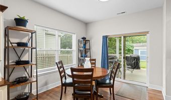 819 Baker St, Baldwin City, KS 66006