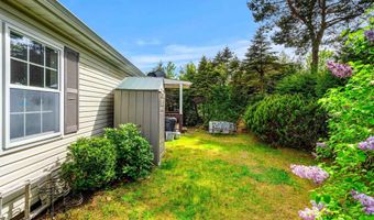 28 Great Brook Dr, Belmont, NH 03220