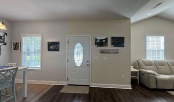 304 S Magnolia Ave, Andrews, SC 29510