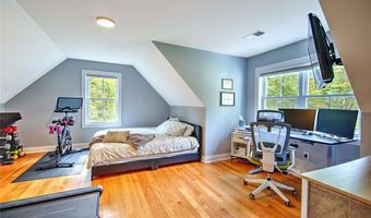 296 Twin Brook Ln, Coventry, RI 02816