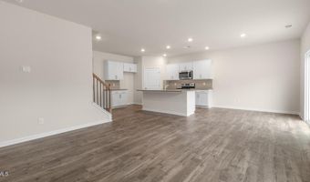 971 Misty Creek Dr, Aberdeen, NC 28315
