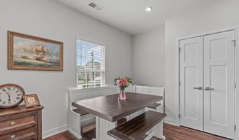 1092 Ambergate Sta, Apex, NC 27502