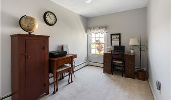 43 Academy Ave, Bristol, RI 02809