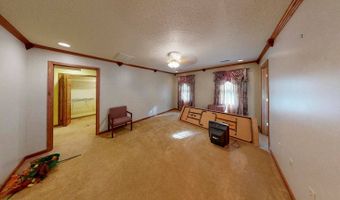 136 Lock Ln, Alum Creek, WV 25003