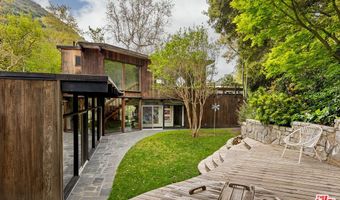 2839 Mandeville Canyon Rd, Los Angeles, CA 90049
