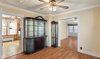 63 Lincoln Ave, Cranston, RI 02920
