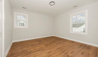 20 Duchess Ave, North Middletown, NJ 07748