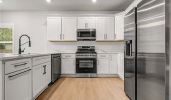 300 N Bissel Rd, Aurora, OH 44202