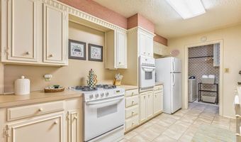 2481 Post Oak Rd, Abilene, TX 79605
