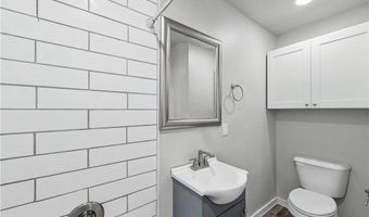 24 Hampstead Ln, Bella Vista, AR 72714