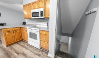 101 N Pipestone St 4, Brandon, SD 57005
