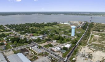 281 Oak St, Biloxi, MS 39530