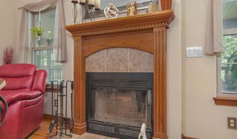 19402 Lawrence 2078, Ash Grove, MO 65604
