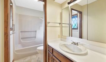 740 Fairway Ct, Augusta, KS 67010