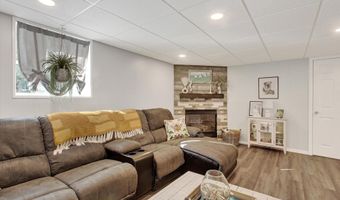 180 ABBOTTS Dr, Abbottstown, PA 17301