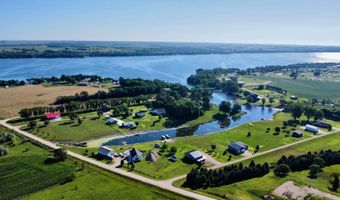48103 Grace Ln, Big Stone City, SD 57216
